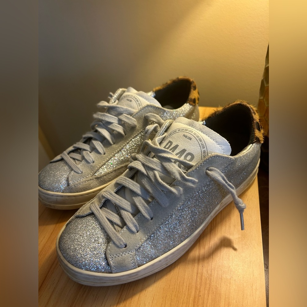 P448 silver glitter sneaker